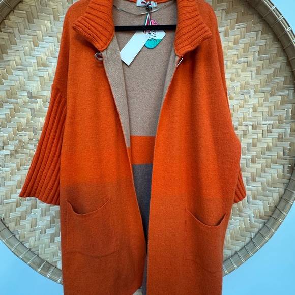 NWT Aida Women’s Wool Blend Cardigan Made in Italy - Picture 2 of 8
